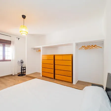Holiday home Cubo's The Secret Almogia Mountain View